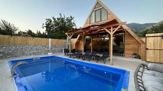 Villa Kırlangıç Üzümlü